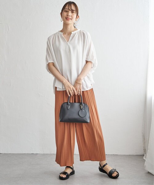 ikka(イッカ)の「【雑誌InRed6月号掲載】さらっとプリーツワイドパンツ【親子コーデ】(その他パンツ・レディース・ブラック/オレンジ/チャコール/ダークネイビー/グリーン/グレイッシュベージュ・M/L/S)」の16枚目の写真