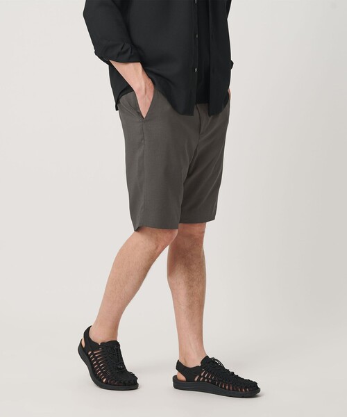 BEAUTY&YOUTH UNITED ARROWS(ビューティーアンドユースユナイテッドアローズ)の「【WEB限定 WARDROBE SMART】Reflax スリム ショートパンツ(その他パンツ・メンズ・ベージュ/ダークグレー/ブラック・S/M/L/XL)」の20枚目の写真