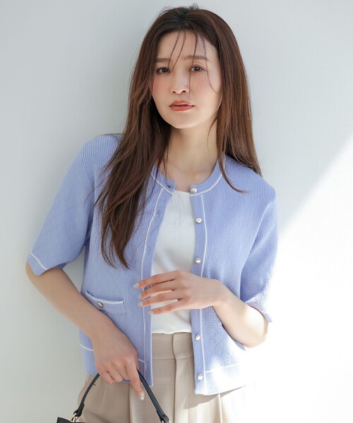 ANY SIS（エニィスィス）の「バイカラーニット カーディガン（カーディガン/ボレロ・レディース・ホワイト系/スカイブルー系/黄土色系/ネイビー系・X-SMALL）」の3枚目の写真