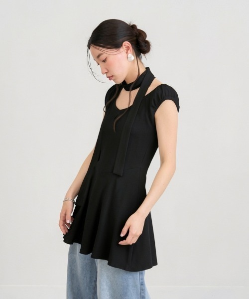 NUJOH(ヌゾ)の「Choker Set Mini Dress / チョーカーセットミニワンピース(ワンピース・レディース・ブラック/アイボリー/グレー・FREE)」の1枚目の写真