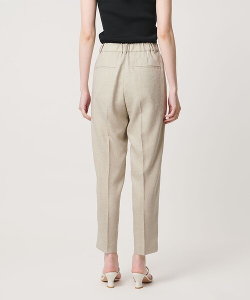 UNITED ARROWS（ユナイテッドアローズ）の「Spiree IAS タック テーパードパンツ ‐UVカット 接触冷感 ウォッシャブル‐（スラックス・レディース・ナチュラル/ネイビー・38/40/36/34）」の12枚目の写真