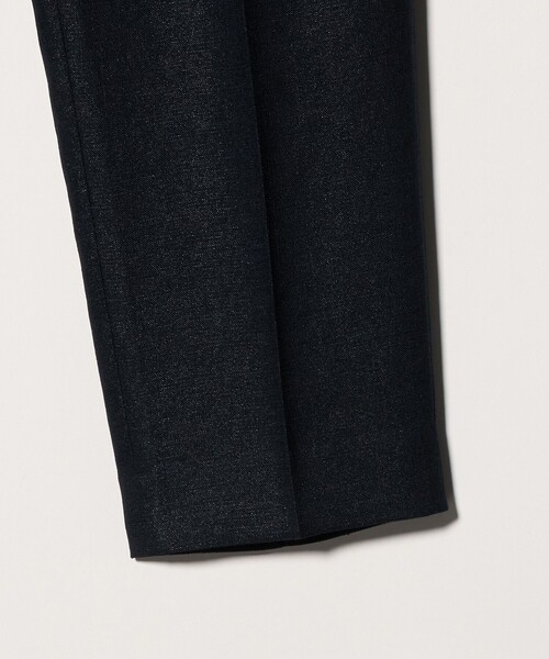UNITED ARROWS（ユナイテッドアローズ）の「Spiree IAS タック テーパードパンツ ‐UVカット 接触冷感 ウォッシャブル‐（スラックス・レディース・ナチュラル/ネイビー・38/40/36/34）」の5枚目の写真