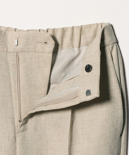 UNITED ARROWS（ユナイテッドアローズ）の「Spiree IAS タック テーパードパンツ ‐UVカット 接触冷感 ウォッシャブル‐（スラックス・レディース・ナチュラル/ネイビー・38/40/36/34）」の20枚目の写真