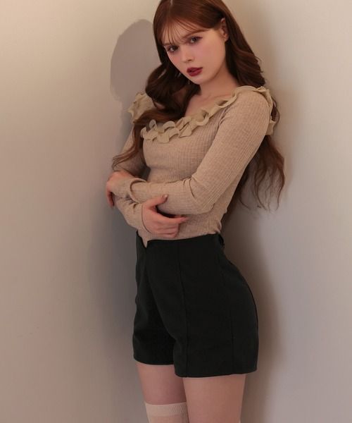 M DOLLY(エムドリー)の「Frill Thalia tiered rib tops / フリルタリアティアードトップス(ニット/セーター・レディース・アイボリー/ベージュ・FREE)」の11枚目の写真