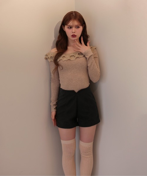 M DOLLY(エムドリー)の「Frill Thalia tiered rib tops / フリルタリアティアードトップス(ニット/セーター・レディース・アイボリー/ベージュ・FREE)」の12枚目の写真