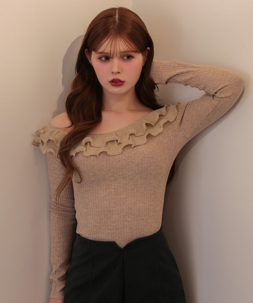 M DOLLY(エムドリー)の「Frill Thalia tiered rib tops / フリルタリアティアードトップス(ニット/セーター・レディース・アイボリー/ベージュ・FREE)」の13枚目の写真