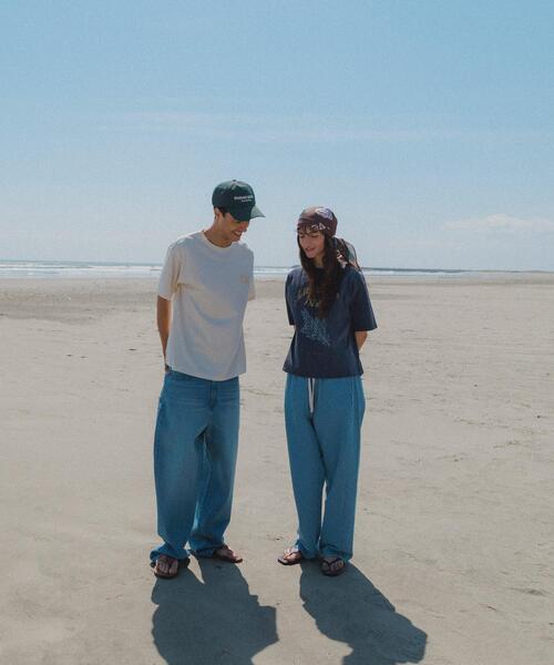 URBAN RESEARCH Sonny Label(アーバンリサーチサニーレーベル)の「HIROCKSHOWコラボTシャツ DINER(Tシャツ/カットソー・メンズ・スミクロ/オフホワイト・MEDIUM/LARGE)」の3枚目の写真