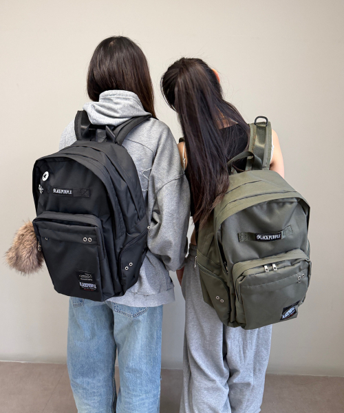 BLACKPURPLE(ブラックパープル)の「パッチワークオーバーサイズバックパック_カーキ(バックパック/リュック・レディース・カーキ・FREE)」の1枚目の写真