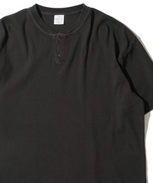ADPOSION（アドポーション）の「【SEABEES シービーズ】ピグメントテレコ ヘンリーネックTシャツ（Tシャツ/カットソー）」