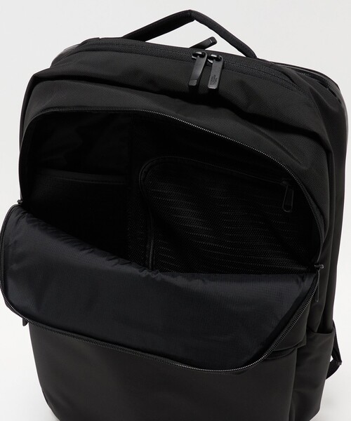 THE NORTH FACE(ザノースフェイス)の「<THE NORTH FACE>Shuttle Daypack シャトル デイパック(バックパック/リュック・メンズ・ブラック・FREE)」の11枚目の写真
