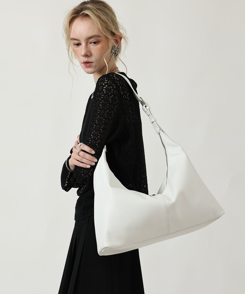 style code(スタイルコード)の「ZOZO限定【STYLE CODE/スタイルコード】ワンショルダーバッグ(ショルダーバッグ・レディース・ブラック/アイボリー・FREE)」の3枚目の写真