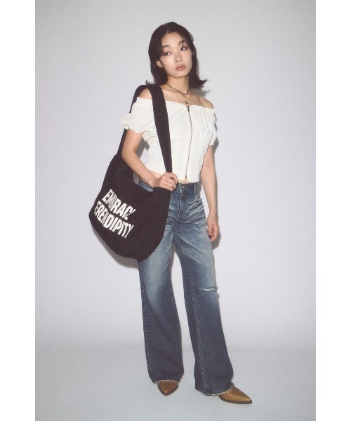 LAGUA GEM(ラグアジェム)の「2WAY ZIP COTTON トップス(Tシャツ/カットソー・レディース・チャコールグレー/ホワイト/ライトピンク・FREE)」の4枚目の写真