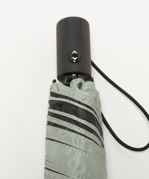 BEAUTY&YOUTH UNITED ARROWS(ビューティーアンドユースユナイテッドアローズ)の「ヒートブロック フォールディング アンブレラ 傘(折りたたみ傘・メンズ・ベージュ/ブラック・FREE)」の4枚目の写真