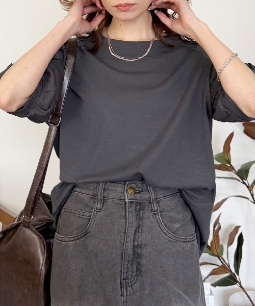 RCD(アールシーディー)の「袖タックラグランスリーブ半袖トップス(Tシャツ/カットソー・レディース・チャコールグレー/グレイッシュベージュ/オフホワイト/ブラック・LL~3L/M-L/4L~5L)」の8枚目の写真