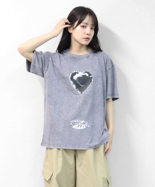 GARAGE MADE(ガレージメイド)の「レディースM~Lサイズ ユニセックス ピグメントプリント BIG Tシャツ HEARTTRAP(Tシャツ/カットソー・レディース・ピンク/グリーン/ブラック/ブルー/グレー/アイボリー・S)」の12枚目の写真