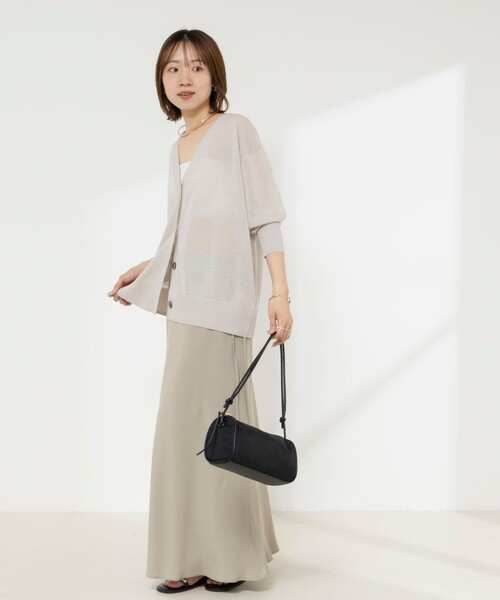 NOLLEY’S(ノーリーズ)の「《手洗い可能》リネンライクゆったりカーデ(カーディガン/ボレロ・レディース・ブラック/ライトグレー・38)」の4枚目の写真