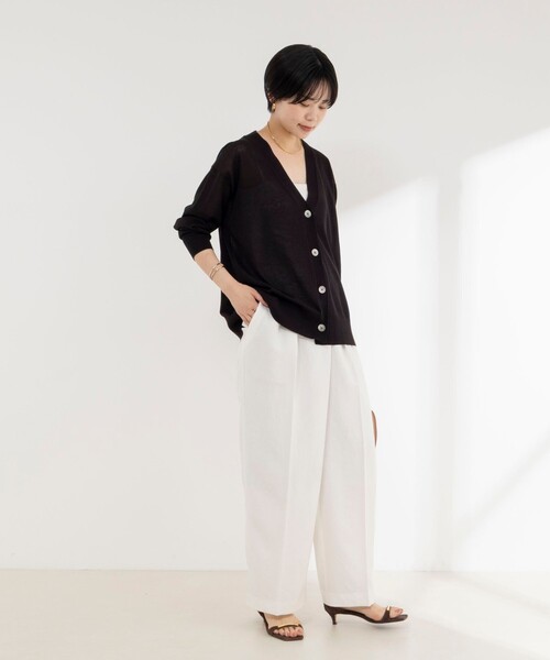 NOLLEY’S(ノーリーズ)の「《手洗い可能》リネンライクゆったりカーデ(カーディガン/ボレロ・レディース・ブラック/ライトグレー・38)」の11枚目の写真