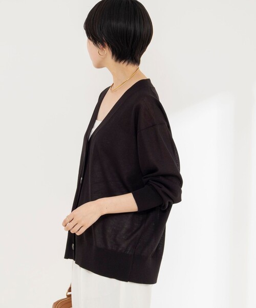NOLLEY’S(ノーリーズ)の「《手洗い可能》リネンライクゆったりカーデ(カーディガン/ボレロ・レディース・ブラック/ライトグレー・38)」の16枚目の写真