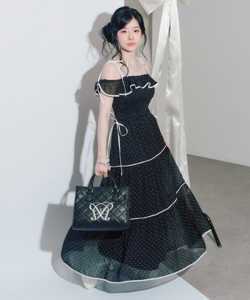 OLIVE des OLIVE(オリーブデオリーブ)の「Milky Star フリルティアードキャミワンピ(ワンピース・レディース・ブラック/ドット/アイボリー/サックスブルー・SMALL/MEDIUM)」の2枚目の写真