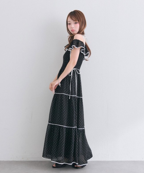 OLIVE des OLIVE(オリーブデオリーブ)の「Milky Star フリルティアードキャミワンピ(ワンピース・レディース・ブラック/ドット/アイボリー/サックスブルー・SMALL/MEDIUM)」の8枚目の写真