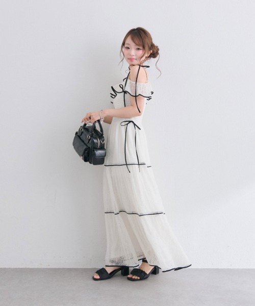 OLIVE des OLIVE(オリーブデオリーブ)の「Milky Star フリルティアードキャミワンピ(ワンピース・レディース・ブラック/ドット/アイボリー/サックスブルー・SMALL/MEDIUM)」の18枚目の写真