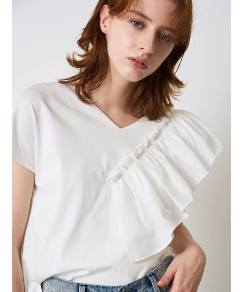 ELENDEEK(エレンディーク)の「フリルドッキングカットソー(Tシャツ/カットソー・レディース・ブラック/オフホワイト・FREE)」の9枚目の写真