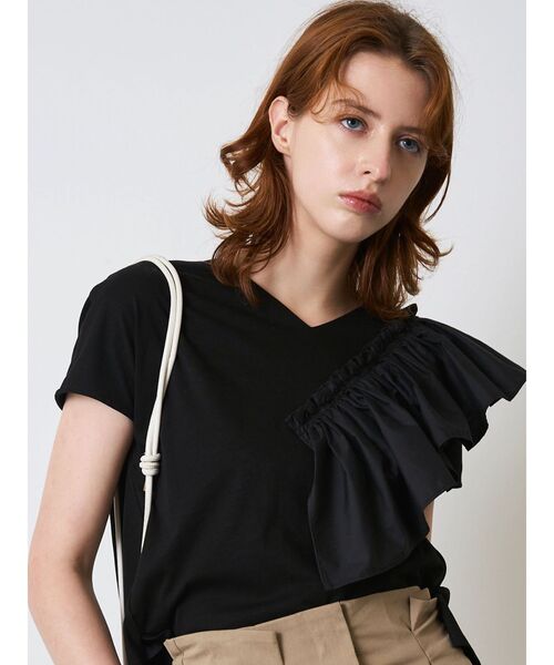 ELENDEEK(エレンディーク)の「フリルドッキングカットソー(Tシャツ/カットソー・レディース・ブラック/オフホワイト・FREE)」の3枚目の写真