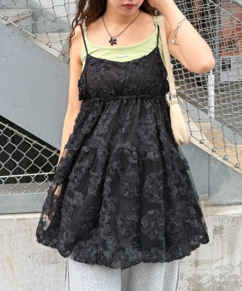 w closet(ダブルクローゼット)の「フラワーバルーンミニキャミワンピース(チュニック・レディース・ブラック/オフホワイト/イエロー/ブルー・FREE)」の14枚目の写真