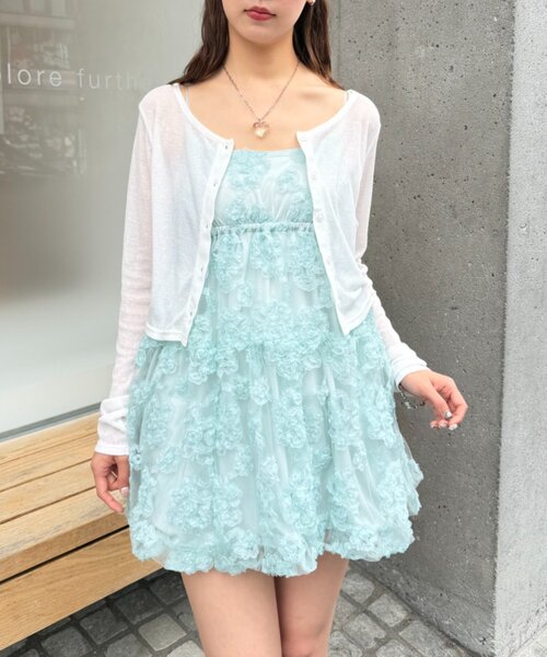 w closet(ダブルクローゼット)の「フラワーバルーンミニキャミワンピース(チュニック・レディース・ブラック/オフホワイト/イエロー/ブルー・FREE)」の21枚目の写真