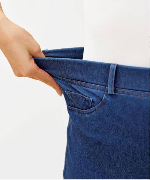 BELLUNA PLUS(ベルーナ)の「美ストレッチ素材レギンスパンツ68丈(その他パンツ・レディース・インディゴブルー/アイボリー系/イエロー/ブラック/ケミカルウォッシュ/オリーブ/モスグリーン・SMALL/LARGE/MEDIUM/X-LARGE)」の10枚目の写真