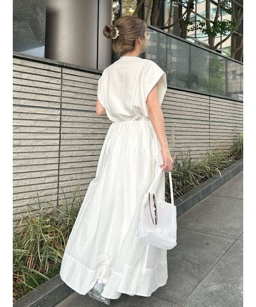 emmi(エミ)の「【ONLINE限定カラーあり】フレンチスリーブドッキングワンピース(ワンピース・レディース・マルチ/ブラック/ブラウン/ホワイト・0/1)」の11枚目の写真