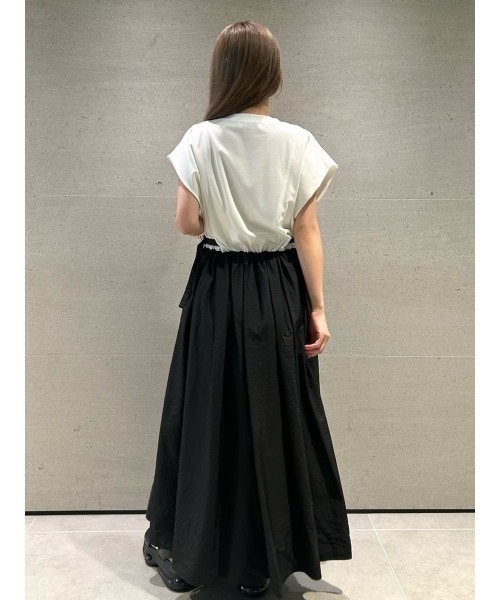 emmi(エミ)の「【ONLINE限定カラーあり】フレンチスリーブドッキングワンピース(ワンピース・レディース・マルチ/ブラック/ブラウン/ホワイト・0/1)」の13枚目の写真