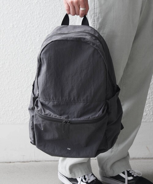 Filer(フィレール)の「Filer:〈撥水加工/軽量〉SIWA バックパック TS-002◇(バックパック/リュック・メンズ・ブラック/グレー・ONE SIZE)」の1枚目の写真
