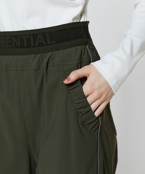 ESSENTIAL(エッセンシャル)の「メリルハイテンション ジョガーパンツ(その他パンツ・レディース・ベージュ/ブラック/カーキ・38/36/34)」の20枚目の写真