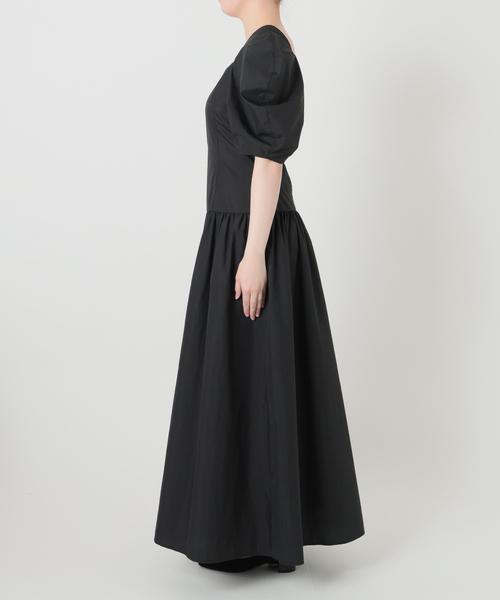 La TOTALITE(ラトータリテ)の「【SAORI TANABE × La Totalite】Robe de Soiree(ワンピース・レディース・ボルドー/ブラック・36/38)」の10枚目の写真