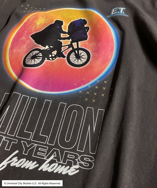 minius(ミニウス)の「【E.T.】Ride into the light 映画 ライセンス Tシャツ ヴィンテージ風 シルエットアートデザインメンズ レディース(Tシャツ/カットソー・メンズ・ブラック/ホワイト・SMALL/LARGE/X-LARGE/MEDIUM)」の6枚目の写真