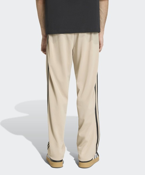 adidas（アディダス）の「ファイヤーバードトラックパンツ / アディダスオリジナルス adidas Originals（その他パンツ・メンズ・ベージュ・3XL/LARGE/MEDIUM/SMALL/X-LARGE/X-SMALL/XX-LARGE）」の2枚目の写真