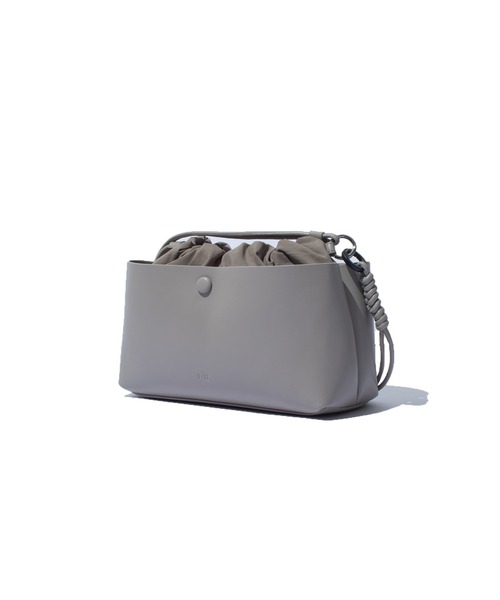 F/CE. （エフシーイー）の「F/CE. TECH LEATHER MINI HAND POACH / エフシーイー テックレザー ミニ ハンドポーチ（ハンドバッグ・レディース・キナリ/ブラック・FREE）」の6枚目の写真