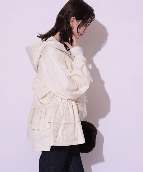Arpege story(アルページュストーリー)の「キルティングペプラムブルゾン(その他アウター・レディース・オフホワイト/ブラック/キャメル・1/2)」の18枚目の写真