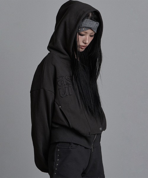 as you are(アズユーアー)の「◇ASYOUARE◇ブランド直輸入正規品/HIDE クロップド ジップアップ フーディー HIDE CROP HOOD ZIP-UP(パーカー・レディース・チャコール/グレー・FREE)」の5枚目の写真