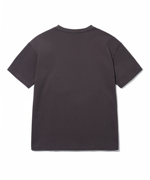 YOUHEE(ユヒ)の「YOUHEE CLUB GRAPHIC T-SHIRTS_CHARCOAL(Tシャツ/カットソー・レディース・その他・FREE)」の3枚目の写真