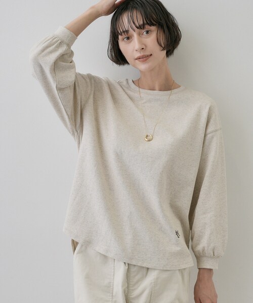 Dessin(デッサン)の「【洗える/7色展開/XS-L】バックヘンリーミニ裏毛 長袖(Tシャツ/カットソー・レディース・ライトグレー/ベビーピンク/ブルー/ワインレッド/ライトベージュ/キャメル/ブラック・01/02/00/03)」の3枚目の写真