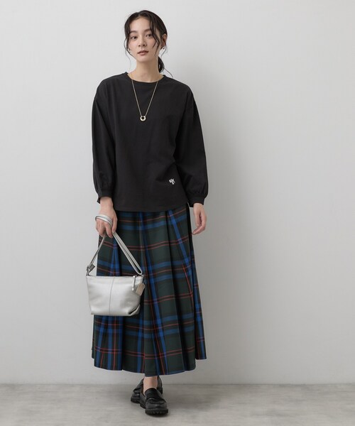 Dessin(デッサン)の「【洗える/7色展開/XS-L】バックヘンリーミニ裏毛 長袖(Tシャツ/カットソー・レディース・ライトグレー/ベビーピンク/ブルー/ワインレッド/ライトベージュ/キャメル/ブラック・01/02/00/03)」の14枚目の写真