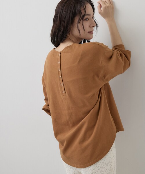 Dessin(デッサン)の「【洗える/7色展開/XS-L】バックヘンリーミニ裏毛 長袖(Tシャツ/カットソー・レディース・ライトグレー/ベビーピンク/ブルー/ワインレッド/ライトベージュ/キャメル/ブラック・01/02/00/03)」の18枚目の写真