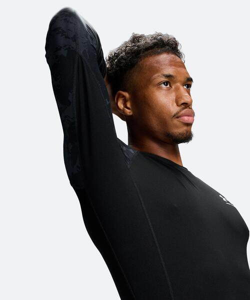 UNDER ARMOUR(アンダーアーマー)の「UAヒートギアアーマー コンプレッション カモ ロングスリーブ シャツ(トレーニング/メンズ)(Tシャツ/カットソー・メンズ・ブラック系・M/XL/L/S/3XL/2XL)」の5枚目の写真