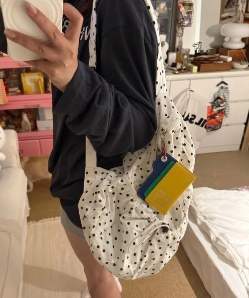 HAILY（ヘイリー）の「ドット柄ドロストバックパック/リュック/A4サイズ対応（バックパック/リュック・レディース・ブラック/ホワイト・FREE）」の10枚目の写真