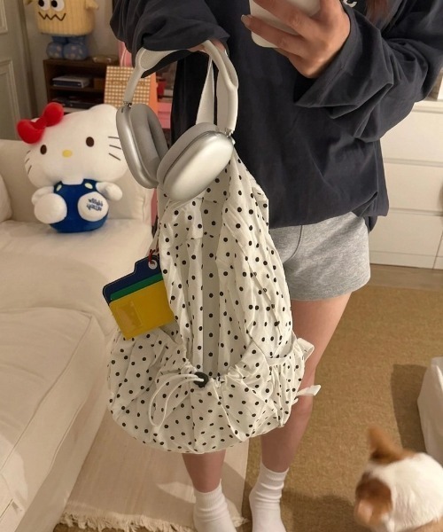 HAILY（ヘイリー）の「ドット柄ドロストバックパック/リュック/A4サイズ対応（バックパック/リュック・レディース・ブラック/ホワイト・FREE）」の11枚目の写真