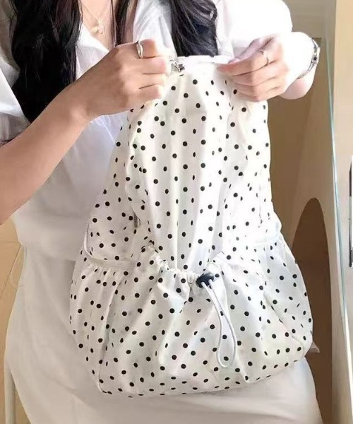 HAILY（ヘイリー）の「ドット柄ドロストバックパック/リュック/A4サイズ対応（バックパック/リュック・レディース・ブラック/ホワイト・FREE）」の15枚目の写真
