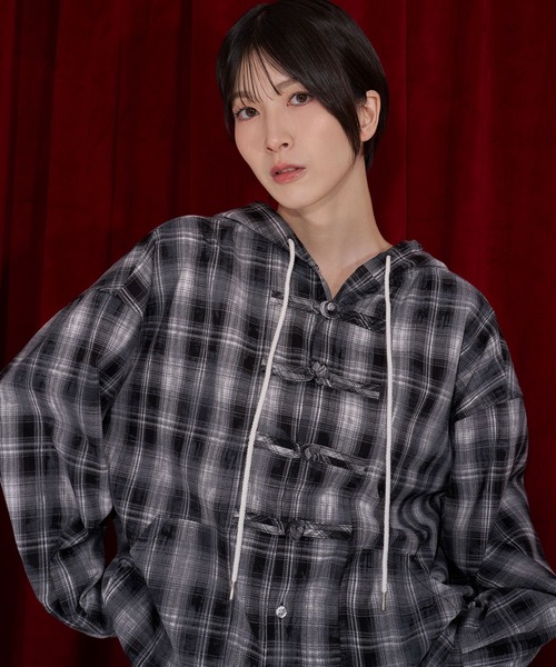 Nora Lily(ノラリリー)の「【Nora Lily】Fade Check China Shirt Hoodie(シャツ/ブラウス・レディース・ベージュ/ブラック・FREE)」の4枚目の写真