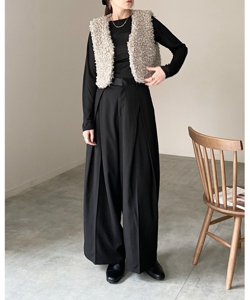 She's Closet(シーズクローゼット)の「クルーネック長袖 リブシアートップス ロングTシャツ(Tシャツ/カットソー・レディース・アイボリー/ブラウン/ブラック/オフホワイト・FREE)」の11枚目の写真
